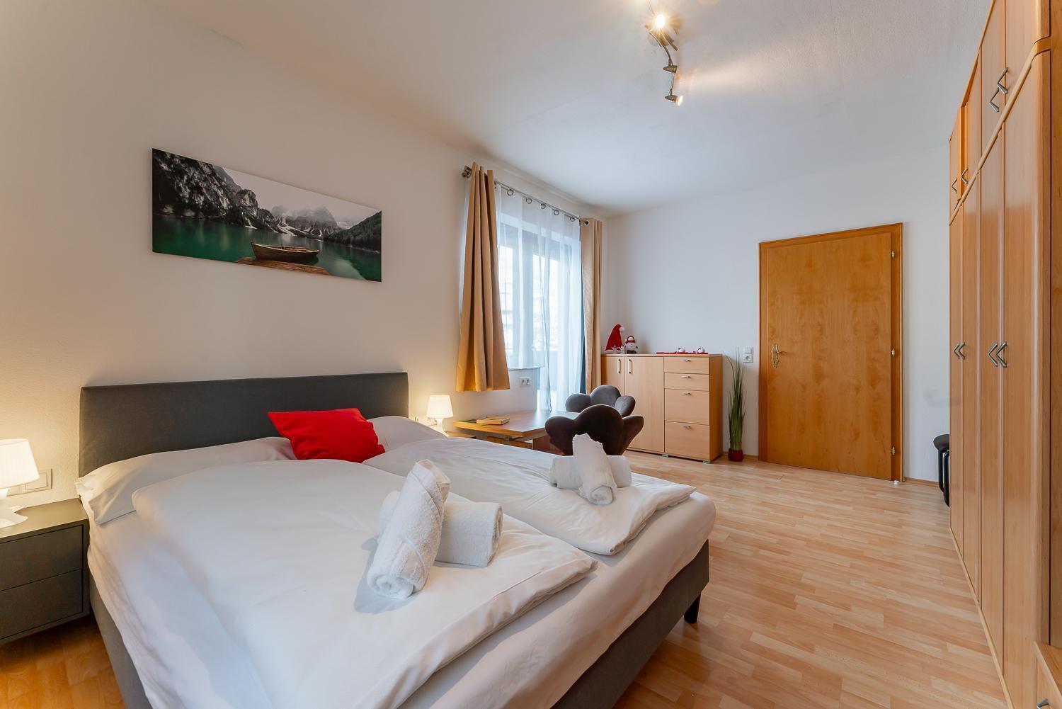 Xl Apartment